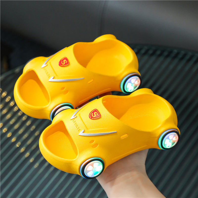 Sandales pour enfants, pantoufles lumineuses | sandales de voiture de dessin animé | sandales antidérapantes pour garçons filles | chaussures de plage d'été